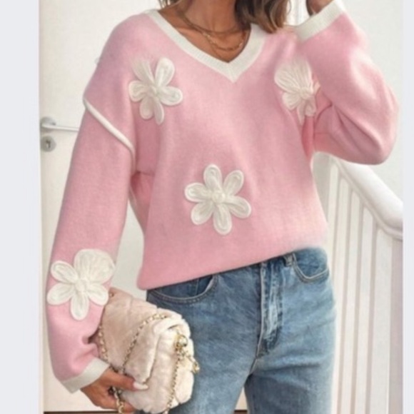 New Pink Embroidered Sweater - Picture 2 of 4